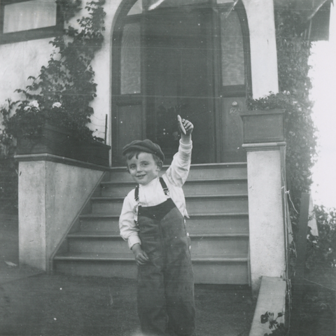 1902
