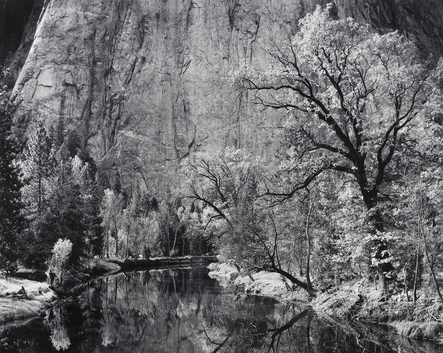 Merced River, Cliffs, Autumn.