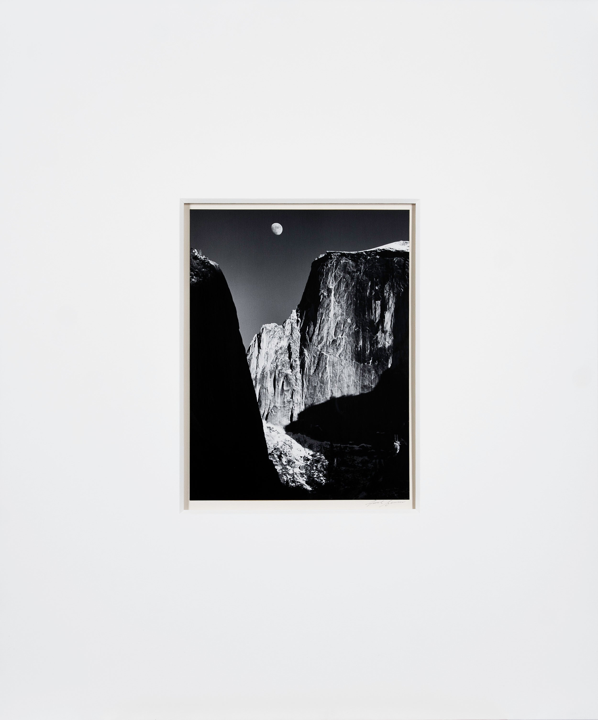 額装品/Moon and Half Dome/エンボスマーク/アンセルアダムス Moon and Half Dome by Ansel Adams – The Ansel Adams Gallery
