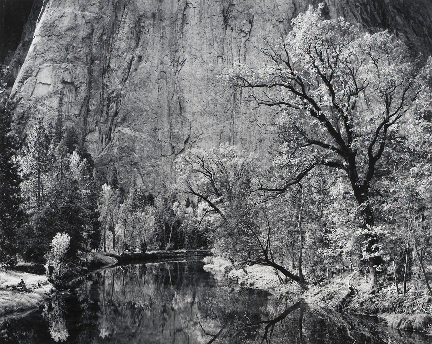 Merced River, Cliffs, Autumn.